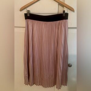 Lularoe Beige Jill Pleated Skirt Medium EUC